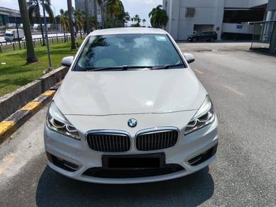 BMW 218i 18i ACTIVE TOURER (LUXURY) in Seri Kembangan, SGR