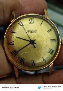 Vintage Sekonda gent manual wind watch