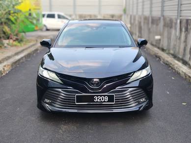 2019 Toyota Camry V