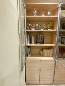 Wooden Display Cabinet Bookshelf with Glass Doors