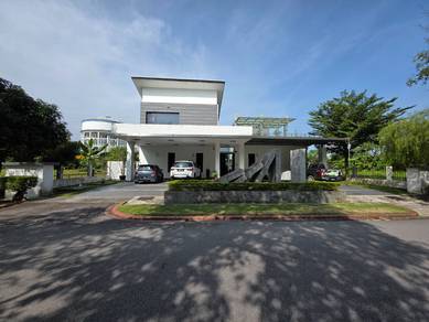Bungalow House For Sale in Seri Kembangan,SGR