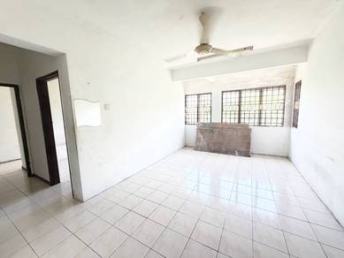 Apartment For Sale in Meru Courts