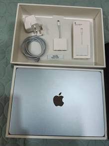 13 Inch MacBook Air Apple M4 Chip Complete Set