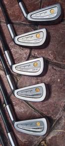 Golf iron Honma LB 606 4 Star gold Crest