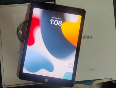 iPad 5th Gen 9.7-Inch