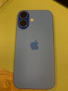 Iphone 16 in Ultramarine