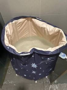 Bath tube