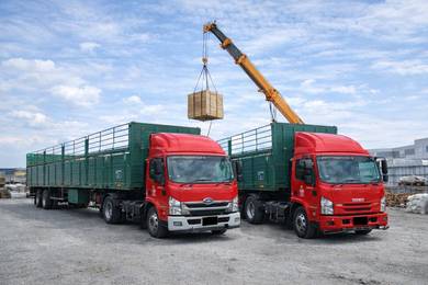 Lori 40 ft trailer treler low loader transport