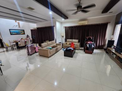 Semi-Detached House For Sale in Setia Alam,SGR
