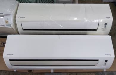 Daikin  1.0hp air cond free install (Used)