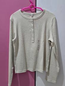 Baju UNIQLO