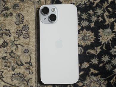 iPhone 15 256GB Blue