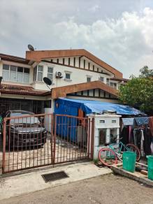 Townhouse For Sale in Masai,JHR