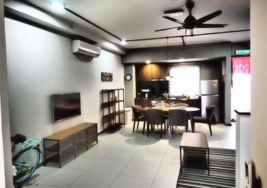 Condominium For Rent in The Landmark
