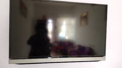 tv untuk dijual boleh dipakai atau spare parts