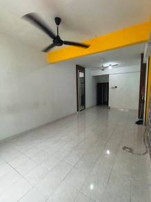 Apartment For Sale in Bayu Puteri 2
