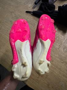 Kasut Bola Nb