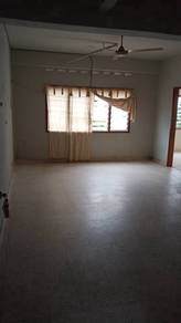 Flat For Sale in Goodyear Court 2