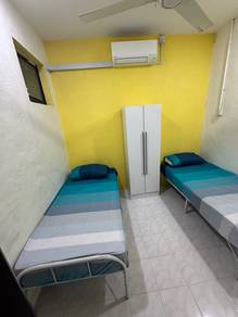 Room in Bukit Minyak, PNG