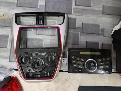 lampu belang dan radio axia
