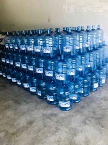 Bottles . . Fd.28b