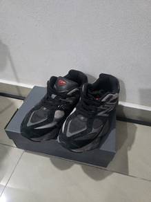 New Balance 9060 Black and Grey