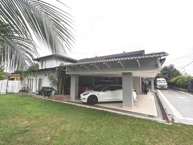 Bungalow House For Sale in Petaling Jaya,SGR