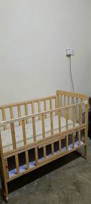 baby cot