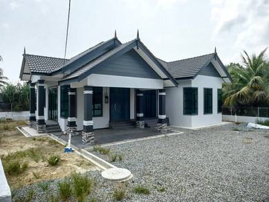 Bungalow House For Sale in Marang,TRG