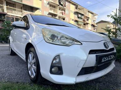 Toyota Prius c (HYBRID) in Ipoh, PRK