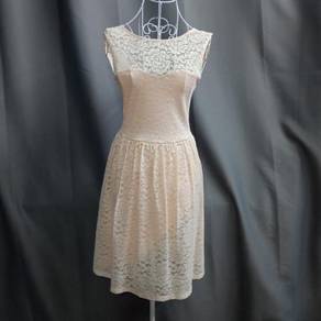 Dorothy Perkin full lace dress