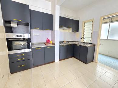 Condominium For Sale in Kristal Heights (Shah Alam)