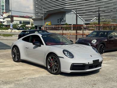 Porsche 992 Carrera S 911 CARRERA in Old Klang Road, KUL