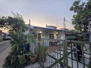 1-storey Terraced House For Sale in Seri Kembangan,SGR