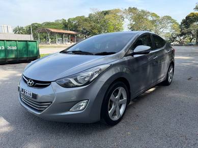 Hyundai Elantra PREMIUM in Sungai Besi, KUL
