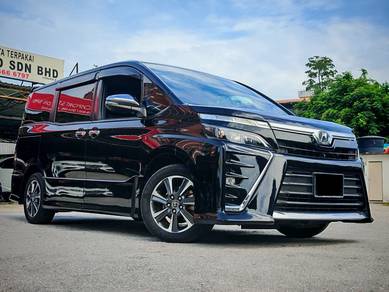 Toyota Voxy ZS KIRAMEKI in Serdang, SGR