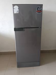 Peti Ais Sharp 2 Pintu