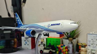 Boeing 777 aircraft model