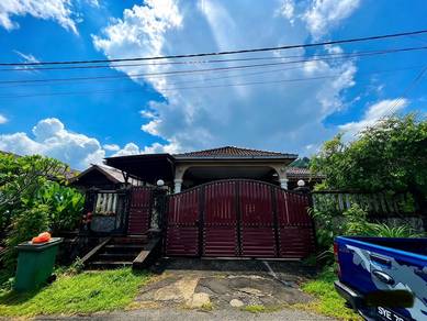 Bungalow House For Sale in Serendah,SGR