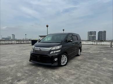 Toyota Vellfire Z in Bandar Puteri Puchong, SGR
