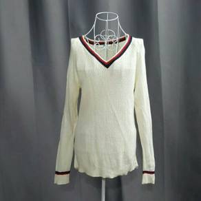 Uniqlo V Neck Knitwear