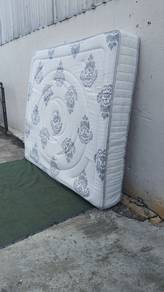 Y65A Tilam King Spring Mattress 12"