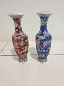 Mini China Vase (8 inches x 2 inches0