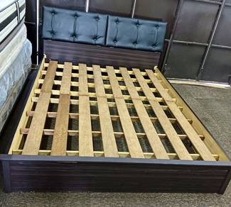 Katil Queen Size 