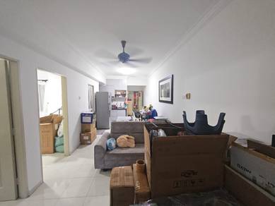 Apartment For Sale in Damai Vista Apartment