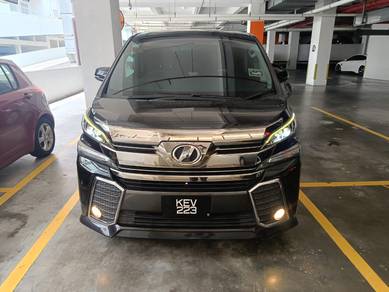 Toyota Vellfire in Kota Damansara, SGR