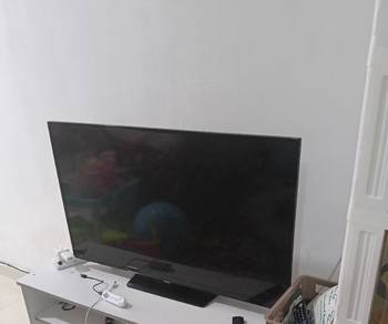 Samsung TV 40INCI DIGITAL