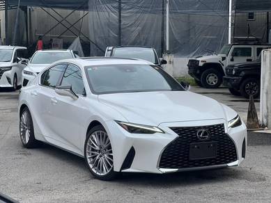 Lexus IS 300 in Puchong, SGR