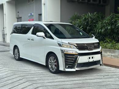 Toyota Vellfire GOLDEN EYES II in Kota Damansara, SGR