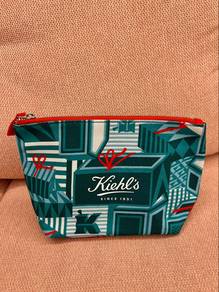 kiehl’s cosmetic pouch
